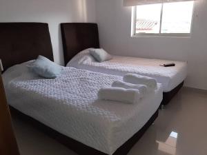 Apartamento amplio con piscina, hermosa vista a la ciudad de San Gil