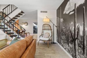 The Scott Pad - Remodeled space, large pool, centrally located in the heart of Scottsdale!