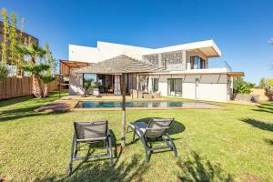 Amelkis, villa luxe front golf