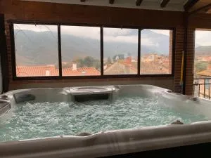 Maison de caractère avec jacuzzi entre mer et montagne à Espira de Conflent - Joch