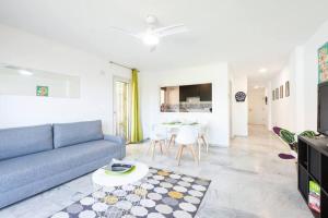Costa del sol 45p with pool & 3 away from beach