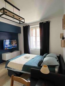 Appartements Linas Centre : Studio climatise avec fibre, wifi et parking : photos des chambres