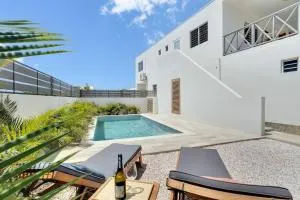 Villa Kiwi 3 min to the Beach with Private Magnesium Pool & Dive Rinse Tank - Hoop
