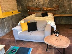 La Cabaña Amarilla al fondo del bosque de Tepoztlán