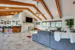 Pool and Hot Tub Spacious Villa in Coral Springs! - Margate