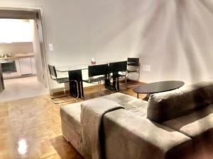 Economy Shared Apartment E in central Athens
