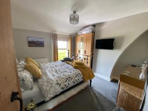 Outskirts of Ulverston, entire Cottage - sleeps 4