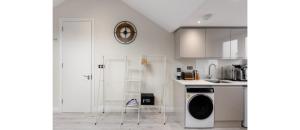 The Staycation Spot: Luxe Studio