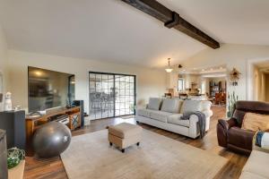 Pet-Friendly Temecula Home in Wine Country!