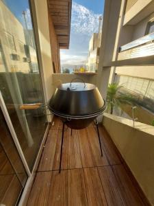 Casa a 100m da praia, com um pôr do sol lindo de Jurerê!