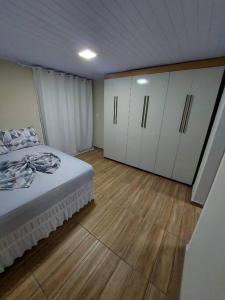 Casa a 100m da praia, com um pôr do sol lindo de Jurerê!