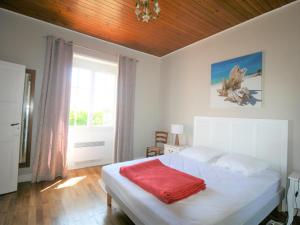 Maison à La Tranche-sur-Mer : Plage et Commerces à Proximité, Jardin, 3 Chambres, Parking - FR-1-22-343