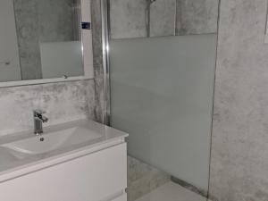 Maison familiale avec terrasse près de la plage - FR-1-323-484