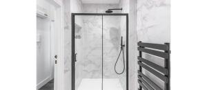 Green Bliss in the City: Comfortable 1-Bed Retreat