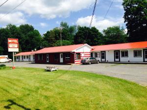 Colonial Inn Motel