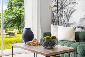 Hidden Garden: A Serene Miami Escape