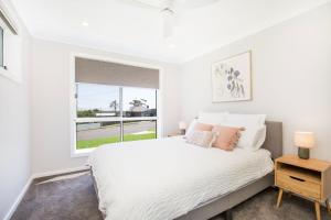 La Vista - Water Views & Mountain Vistas