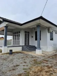 Teratak Che Esah Guest House FREE WIFI NETFLIX - Kampong Banggol Kulim