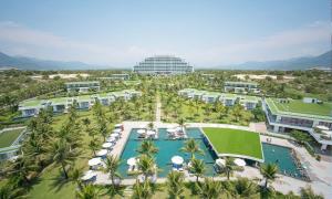 Cam Ranh Riviera Beach Resort & Spa