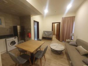 Terminal Inn Old Airport-Furnished Hotel & Apartment