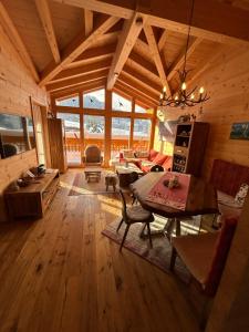 Chalet - Appartementhaus Alma