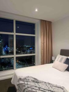 Exclusive Suite CBD Riverviews - ParkingOnsite