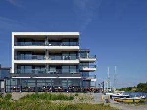 obrázek - Contemporary Apartment in Kamperland near Lake