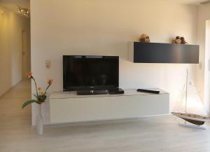 Exkl FH Aquamarin mit Kamin 250 m zum Strand