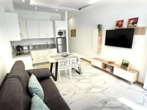 3 Island Village with Wi fi and Pool