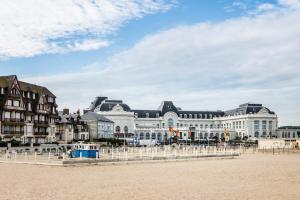 Hotels Cures Marines Hotel Thalasso & Spa Trouville - MGallery Collection : photos des chambres