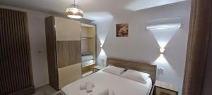 Hyka Stone House SHKODER