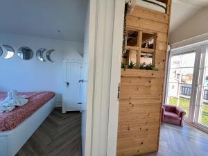 NEW - Private Residence with Sauna - on a lake near Amsterdam