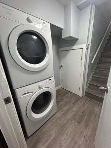 Cute Highlandpark (Lower A Unit)