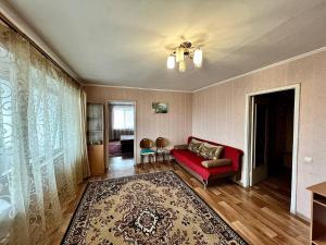 Трехкомнатные апартаменты в ЦЕНТРЕ! СОБОРНАЯ! ПАРКОВКА! 4 РАЗД МЕСТА!Мак Дональдс