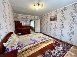 Трехкомнатные апартаменты в ЦЕНТРЕ! СОБОРНАЯ! ПАРКОВКА! 4 РАЗД МЕСТА!Мак Дональдс