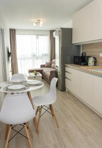 Modern Haven in Varna Retreat with Chic Ambiance by Flat Mаnager