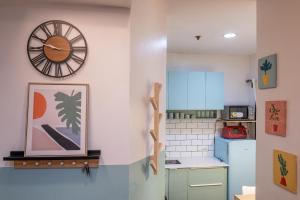 La salle Avenue Condo Residences