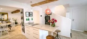 Beach & Bubbles - 塞里尼昂