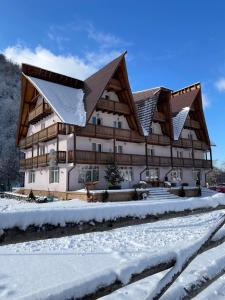 CONACUL VANATORULUI, Borlova - MUNTELE MIC - Enduro Base