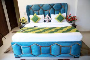 Fortune Home Service Apartment 3Bhk,E-28, Saket 2B