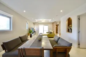 最大１２人宿泊可能 ご友人家族と一緒にステイタイム 広々リビングでホームパーティー - Inubi