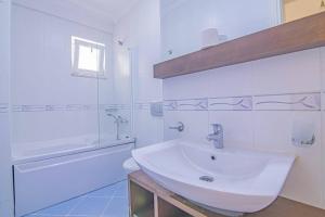 Fethiyede Denize Sıfır 10 Kişilik Villa Oyster 5