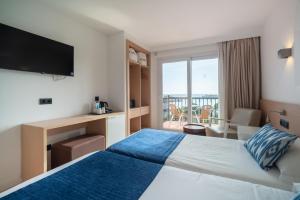 Twin Room with Sea View room in THB Felip - Adults Only