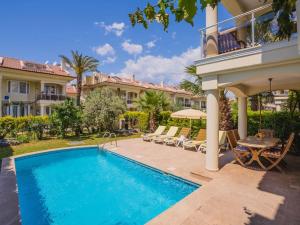 Çalışta Denize Sıfır 10 Kişilik Villa Starfish 3