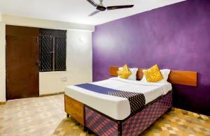 SPOT ON Hotel Harrys 1 NearCitywalk Mall