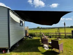 Hunstanton Glamping - Dersingham