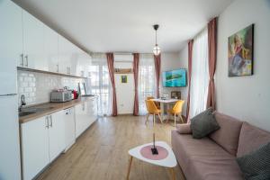 Lovely New Balcony Apartment Cismigiu Park - POP5