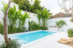 8 MIN TO Beach - NEW 3BD wMovie Theatre and YOGA