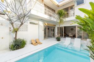 8 MIN TO Beach - NEW 3BD wMovie Theatre and YOGA