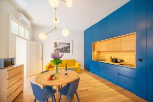 Quiet city center apartment in hip & foodie area